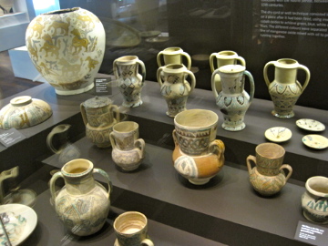 ceramica islamica, museo de málaga